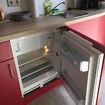 Oase Im Suedosten Leipzigs - Schoene, Ebenerdige 2-raum-apartments Mit Stellplatz Und Terrasse Apartmán