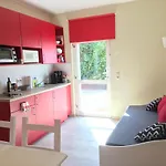 Oase Im Suedosten Leipzigs - Schoene, Ebenerdige 2-raum-apartments Mit Stellplatz Und Terrasse Lipsko