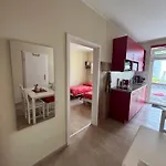 Oase Im Suedosten Leipzigs - Schoene, Ebenerdige 2-raum-apartments Mit Stellplatz Und Terrasse
