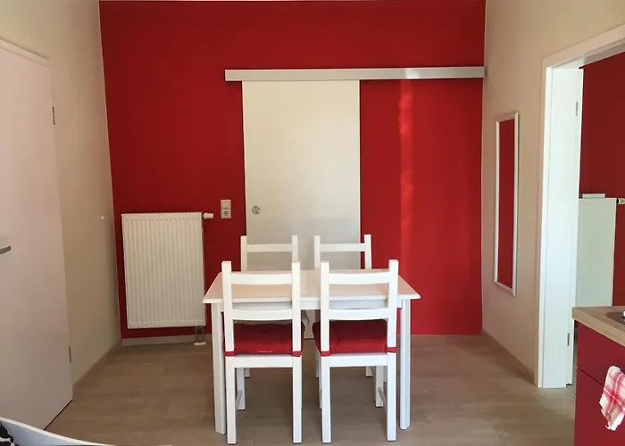 Appartamento Oase Im Suedosten Leipzigs - Schoene, Ebenerdige 2-raum-apartments Mit Stellplatz Und Terrasse