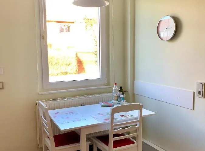 Oase Im Suedosten Leipzigs - Schoene, Ebenerdige 2-raum-apartments Mit Stellplatz Und Terrasse Appartamento Lipsia