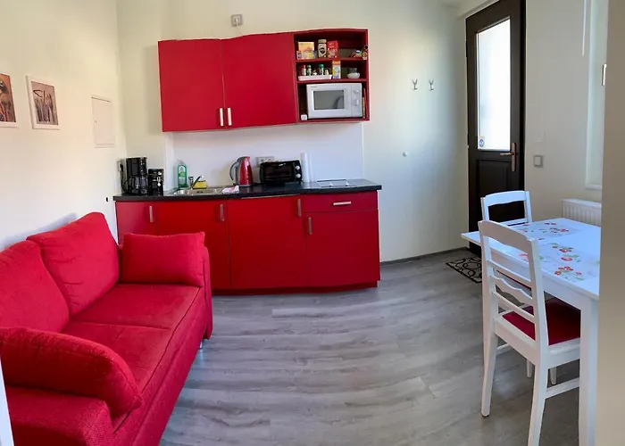Appartamento Oase Im Suedosten Leipzigs - Schoene, Ebenerdige 2-raum-apartments Mit Stellplatz Und Terrasse Lipsia