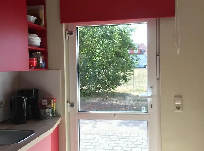 Oase Im Suedosten Leipzigs - Schoene, Ebenerdige 2-raum-apartments Mit Stellplatz Und Terrasse Appartamento