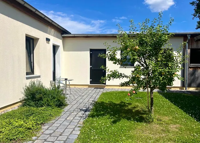 Oase Im Suedosten Leipzigs - Schoene, Ebenerdige 2-raum-apartments Mit Stellplatz Und Terrasse Appartamento