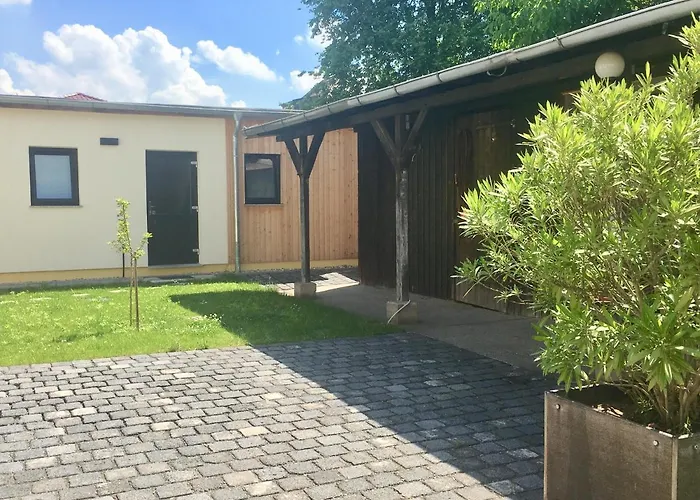 Oase Im Suedosten Leipzigs - Schoene, Ebenerdige 2-raum-apartments Mit Stellplatz Und Terrasse Appartamento Lipsia